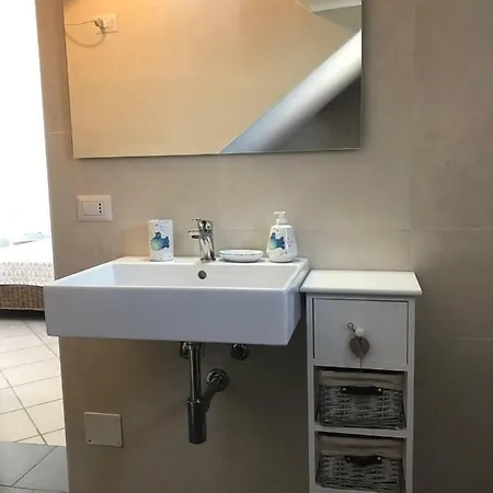 ゲストハウス Safran ヴィッラシミーウス